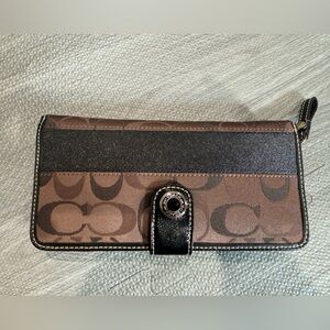 Coach wallet